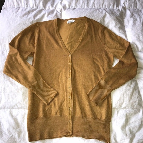 Ciela Cardi Harvest Gold SzM Long Sleeves Button Detail V Neck Banded Hem/Cuffs - Picture 1 of 8